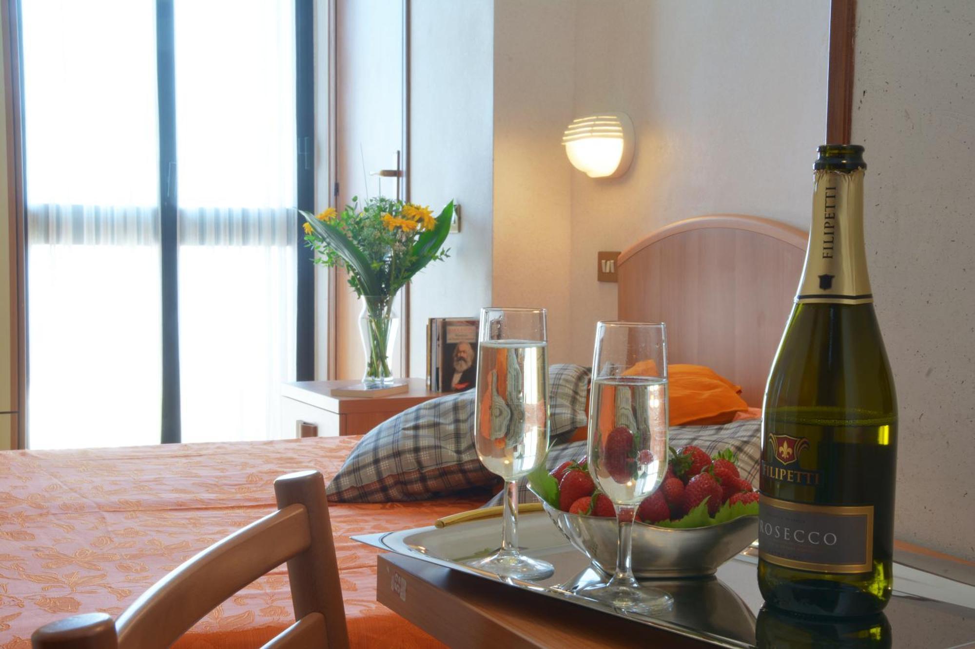 Albergo Martini Chianciano Terme Rum bild